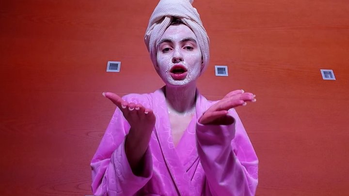 YOUNG DOMME WANTS YOUR MONEY JUST FOR BEING BEAUTIFUL AND YOUNG