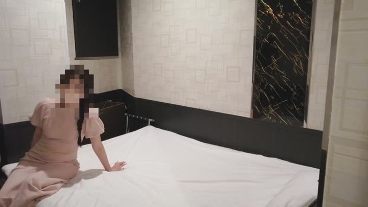 Japanese beauty in Tokyo tramples and teases masochist man