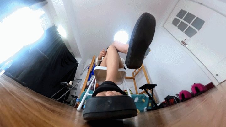 4K LELE Black Thick Sandals Humiliatingly Trample on the Small People C4sgiantes