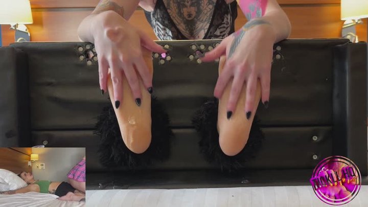 LADY LAZURUSS STOCKS AND TOE REVENGE- ELEKTRA IN STOCKS. A FOOT & TOE FOCUSED TI