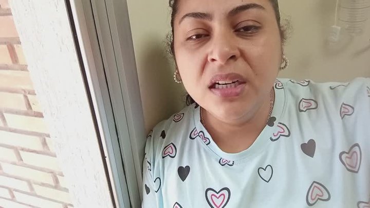 Bostezos lentos y profundos en cámara lenta..