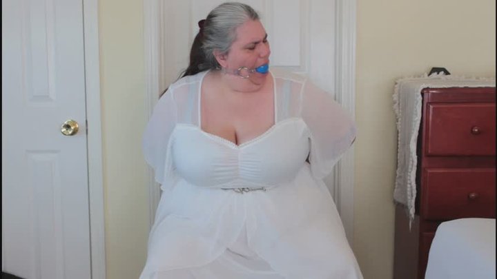 @EmmaRos35166091 - All in White