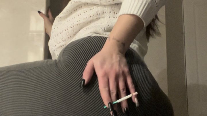MILF Smoking & Undressing for Bath | Huge Ass Shake, Big Boobs & Cigarette Close