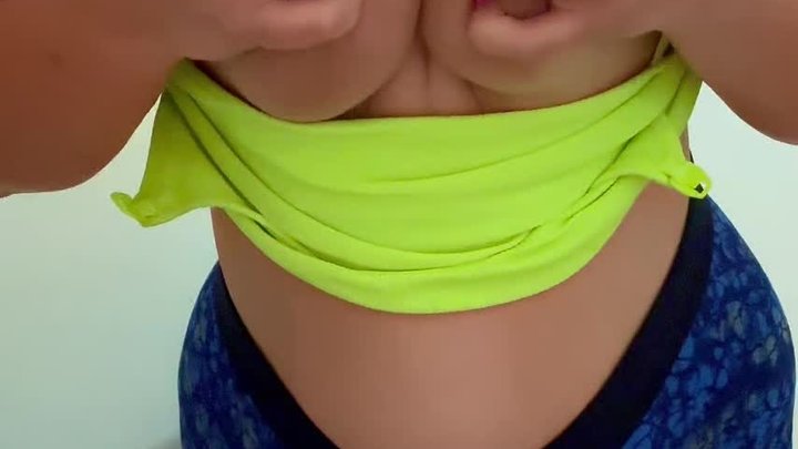 Milf Mrs Kittycat releases her heavy lactating breasts from her nursing bra