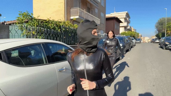 The criminal Charlotte, the corrupted police woman Gaia and the good police woma
