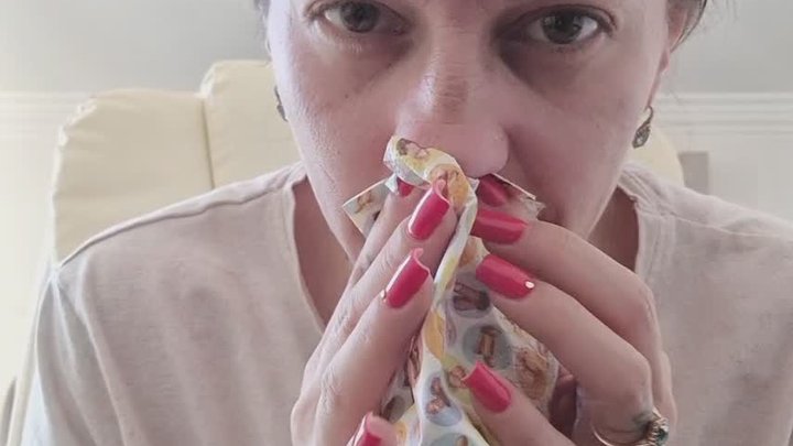 Thick Boogers Close-Up – Watch Me Play Tissue Full of Boogers – I Can’t Stop