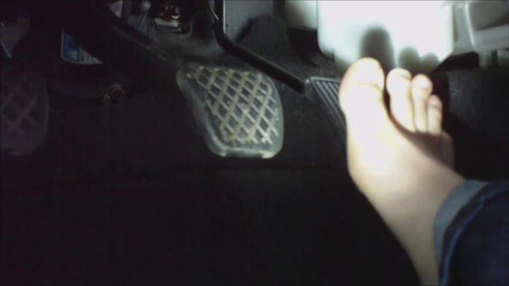 Sonja VTec Honda Prelude Barefoot