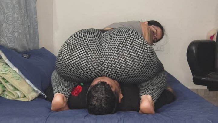 I put on my leggings and fart in the face of my slave who has to put up with my 