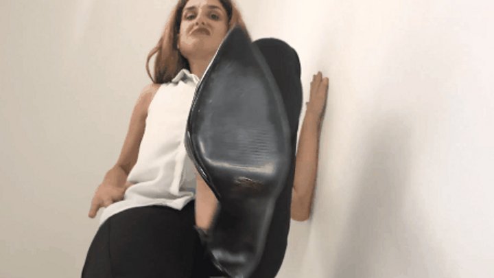 La resistentissima scienziata insetto - The toughest insect scientist ( GIANTESS