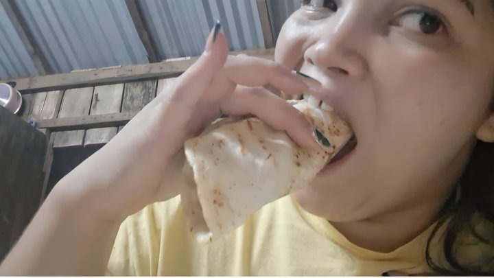 “Watch Me Eat… You Won’t Stop Staring at My Mouth ?