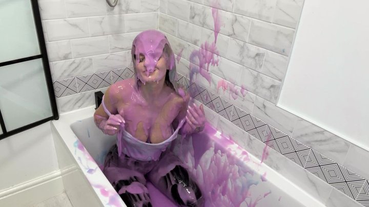 Robyn's Messy Gunge Bath