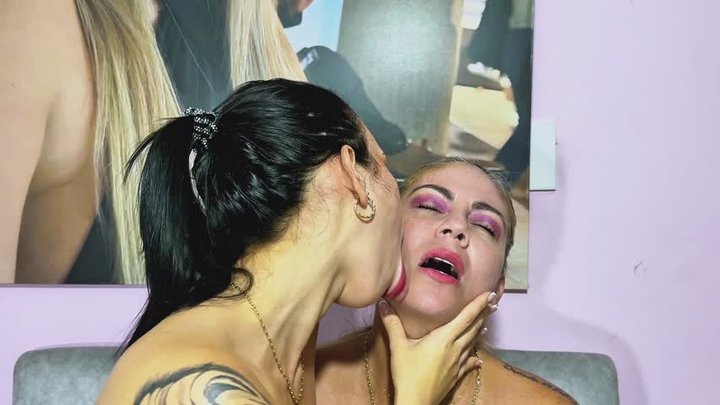 Licking the face of a beautiful MILF