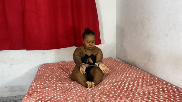 ASIAN GIRL WITH HER SUPER TONGUE ON THE DWARF'S FACE CLIP 1 BY KIARA AND EVIL DW