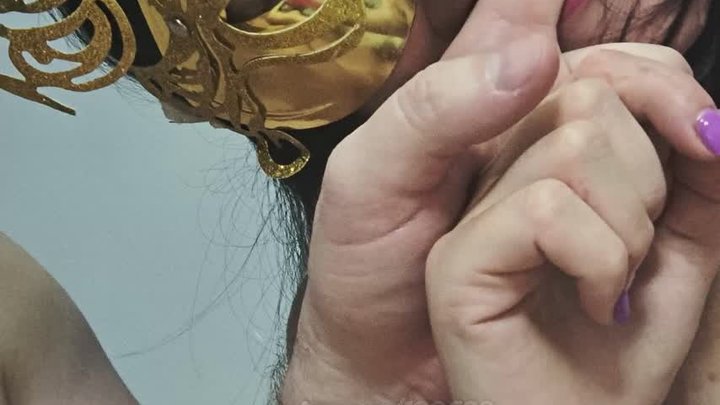 699 FINGER FETISH biting your fingers