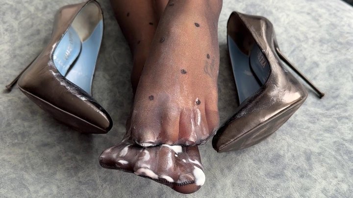 The high-heeled shoes filled with the cum, shots of cum, the girl playing with m