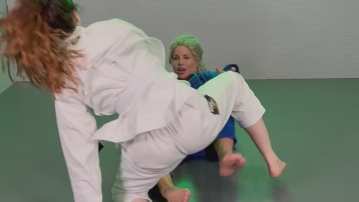 Princess Petra Gets Dominated By Sheena Wrestling