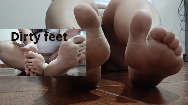 Dirty feet (my feet are completely filthy)