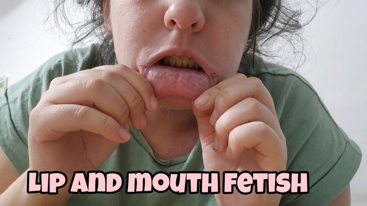 Lip Stretching & Play: Pulling & Toying with My Lips