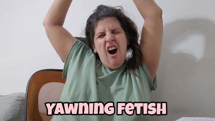 Yawning & Bad Breath Tease: Open Mouth Close-Up with Stinky Morning Breath