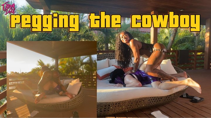 Pegging a Cowboy feat Cowboy Strapon