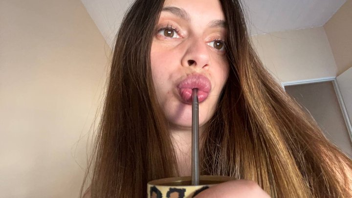 Sensual Lip Sucking – Close Up Slow