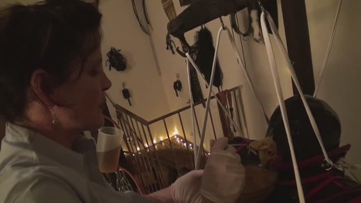 heavy rubber sadistic feeding assembly (wmv) part 4