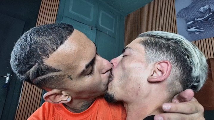 Hot Kisses Between 2 Naughty Neighbors - By Jack Harris and Marlon Noby - clip 2