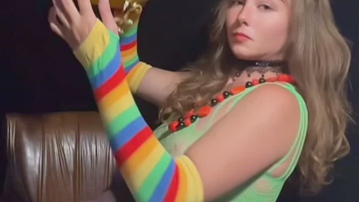 Rainbow bright smokes with a Big Golden Loon.