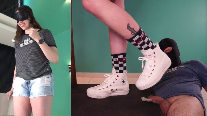 Chloe's Crushing Challenge
