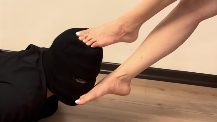 Goddess Adriana Magnificent Foot Control & Passionate Worship