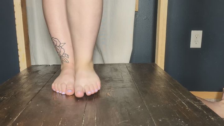 Purple toes Trample 9