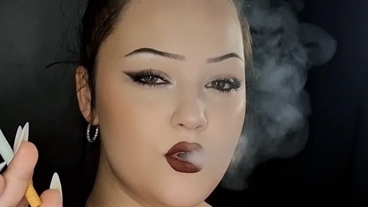 Dark Lips & Cork Filter Smoking Goddess