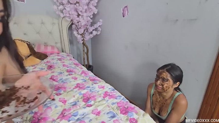 FEET DOM REAL HUMILHATION BIRTHDAY GIFT - VOL # 717 - LARISSA JK - NEW MF AUG 20
