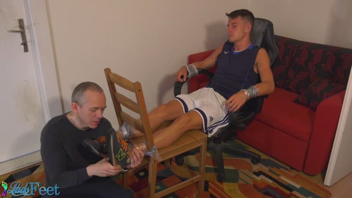 Captured Sporty Boy Worship HD