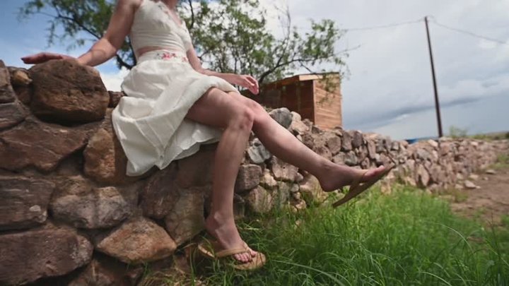 Relaxing Outdoor Shoeplay