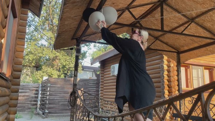 PUBLIC OUTDOOR BALLOON PLAY