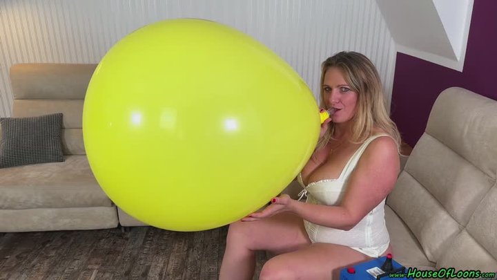 Blow2Pop-try yellow U25 with mouthpiece and nail2pop it