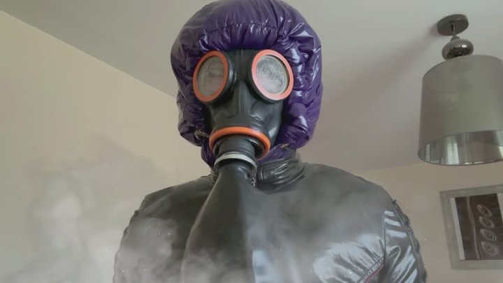 GBRUBBER en vinyle et masque à gaz