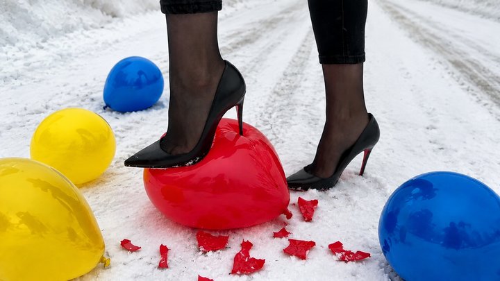 Winter Fun in Louboutin So Kate 120 | Popping Balloons with High Heels!