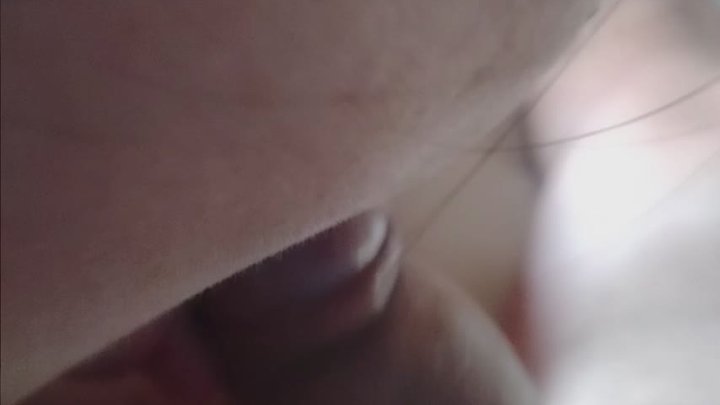 Mia fait une Pipe