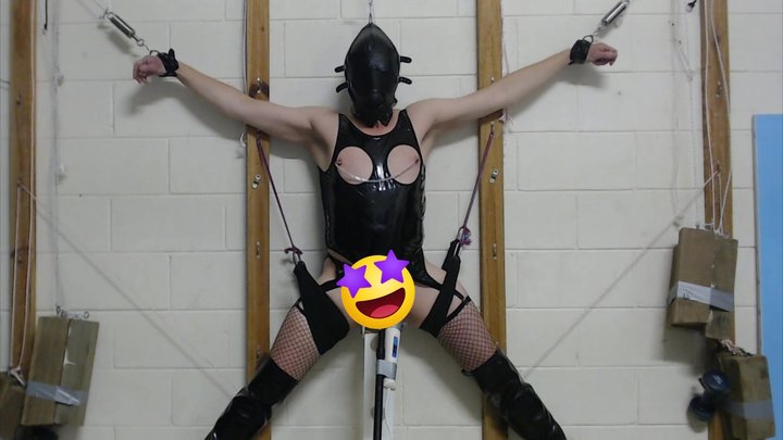 Garage Self Bondage suspension. Ice Locks Release. Vibrator connected to a timer