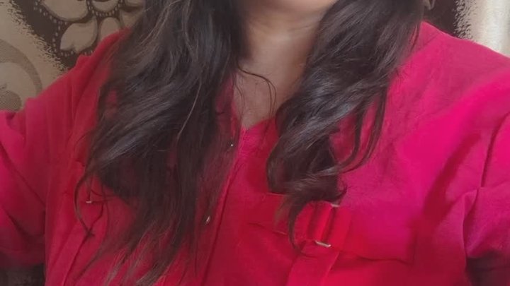 Natural Pink Blouse Smoking – Winston Nova & Glossy Lip.