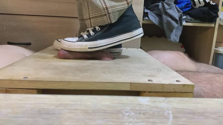 converse crush cock & shoejob cum