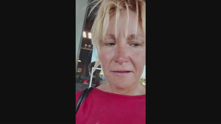 First ever hiccup vid Embarrassing hiccups at cafe