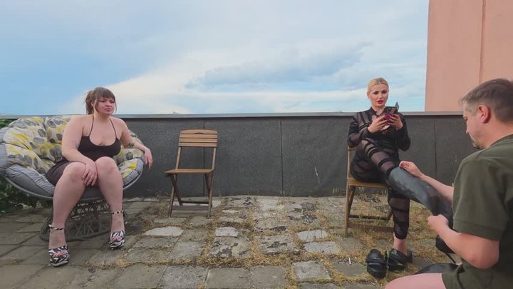 Delilah and LexyNoir - Double bull whipping in public on the roof - BTS
