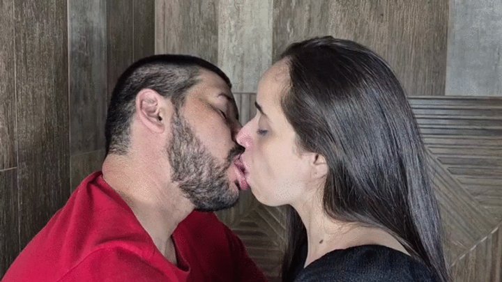 Deep and delicious kisses between a real-life couple - by Billy Thompson and Jen