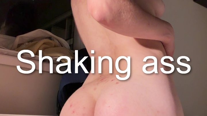 Look at that shaking big butt