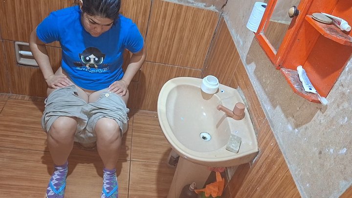 Stinky Bathroom Desperation - What Are Those Sounds?