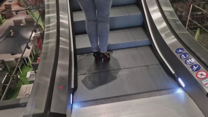 shopping with cum in my shoe wmv 1280 x 720