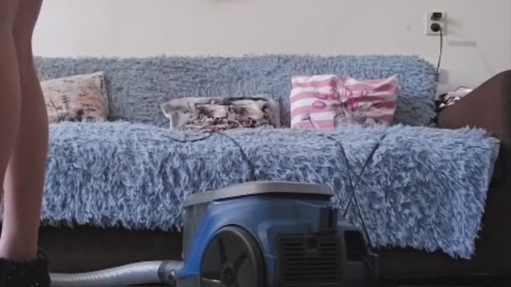 Vacuuming with Lady M, no panties